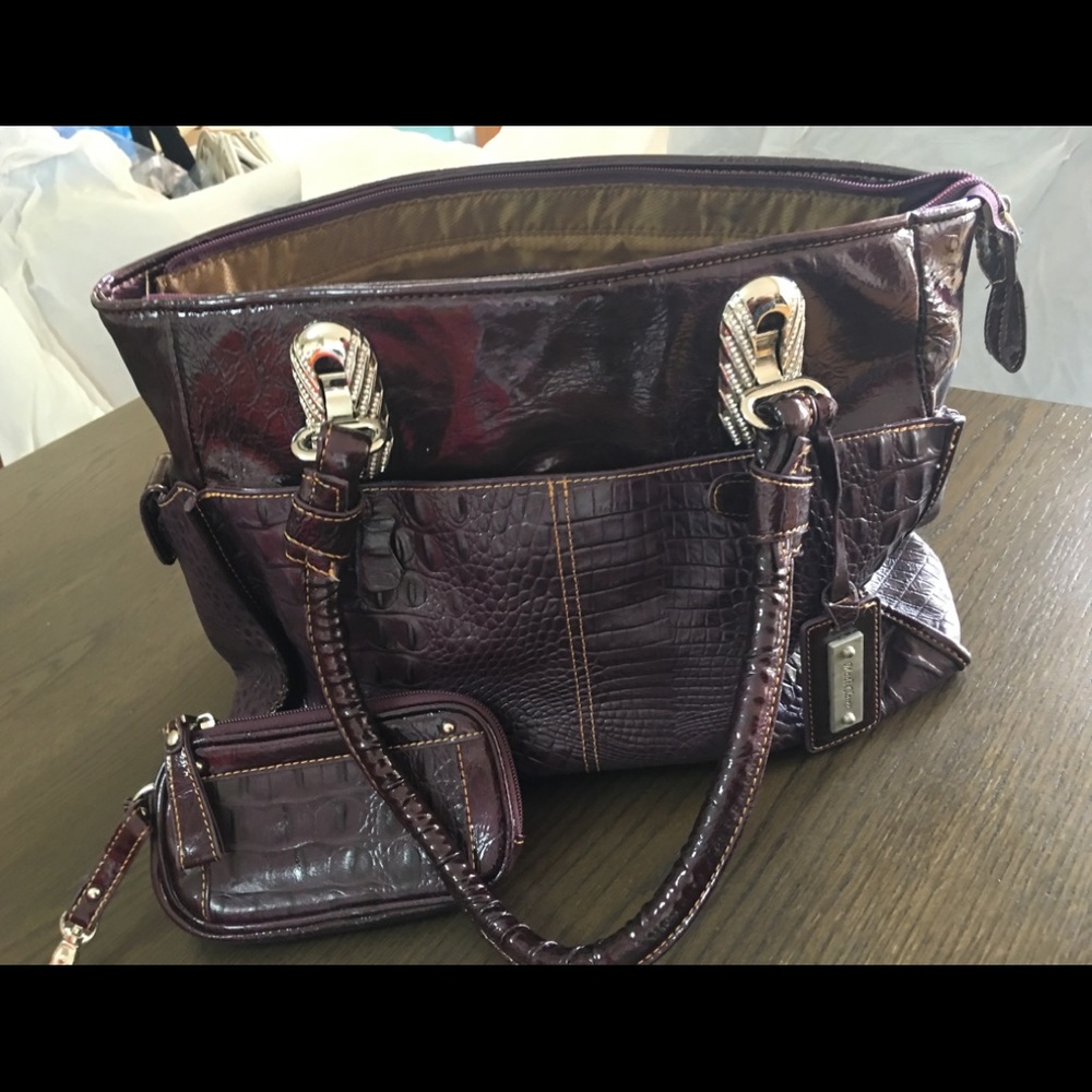 Purse - Picture 2 of 2
